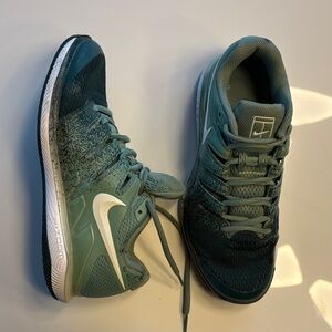 Nike Women's Air Zoom Vapor X HC Healing Jade Tennis Shoes